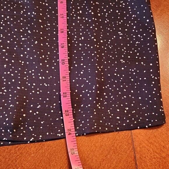Gap V-neck Long Sleeve Lightweight Dressy Blouse, XS, Black & White Polka Dot - Picture 5 of 6